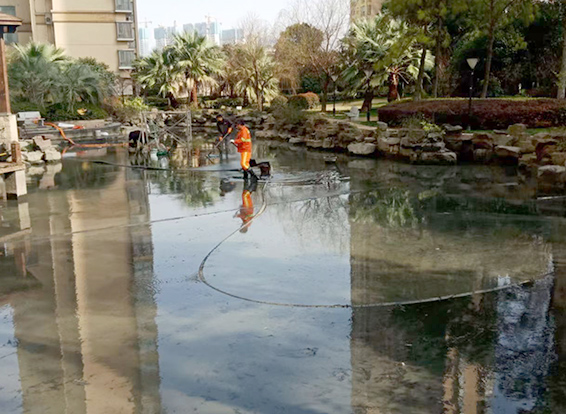 梅县景观池淤泥清理